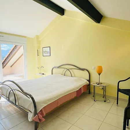 Apartman 4 Pieces Avec Terrasse, Proche Plage, Garage Privatif, Linge Inclus - Fr-1-63-364
